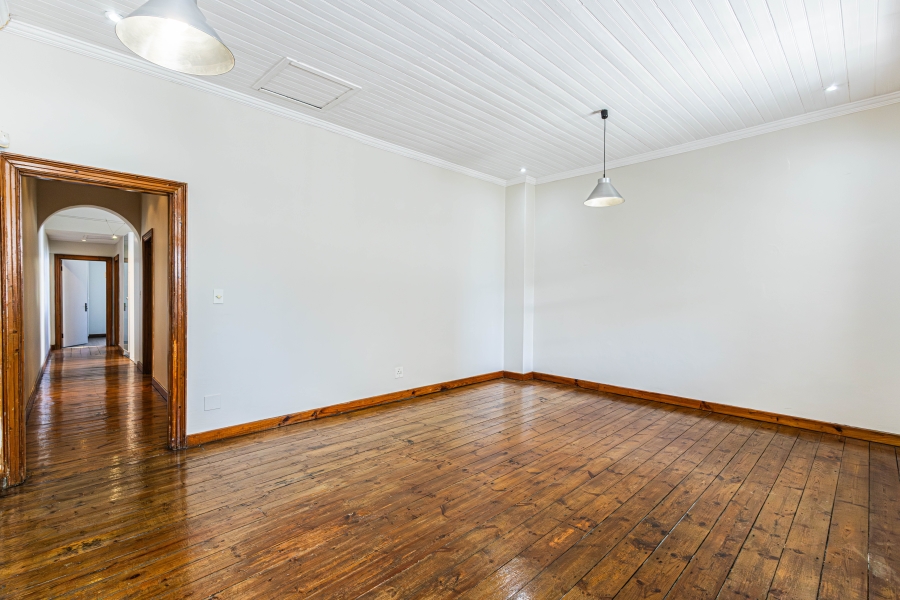 To Let 2 Bedroom Property for Rent in Green Point Western Cape
